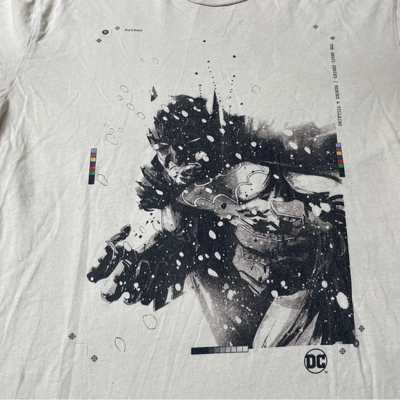 Next Level Apparel DC Batman “Jock Snow” Graphic Tee Men’s Medium - Picture 2 of 10